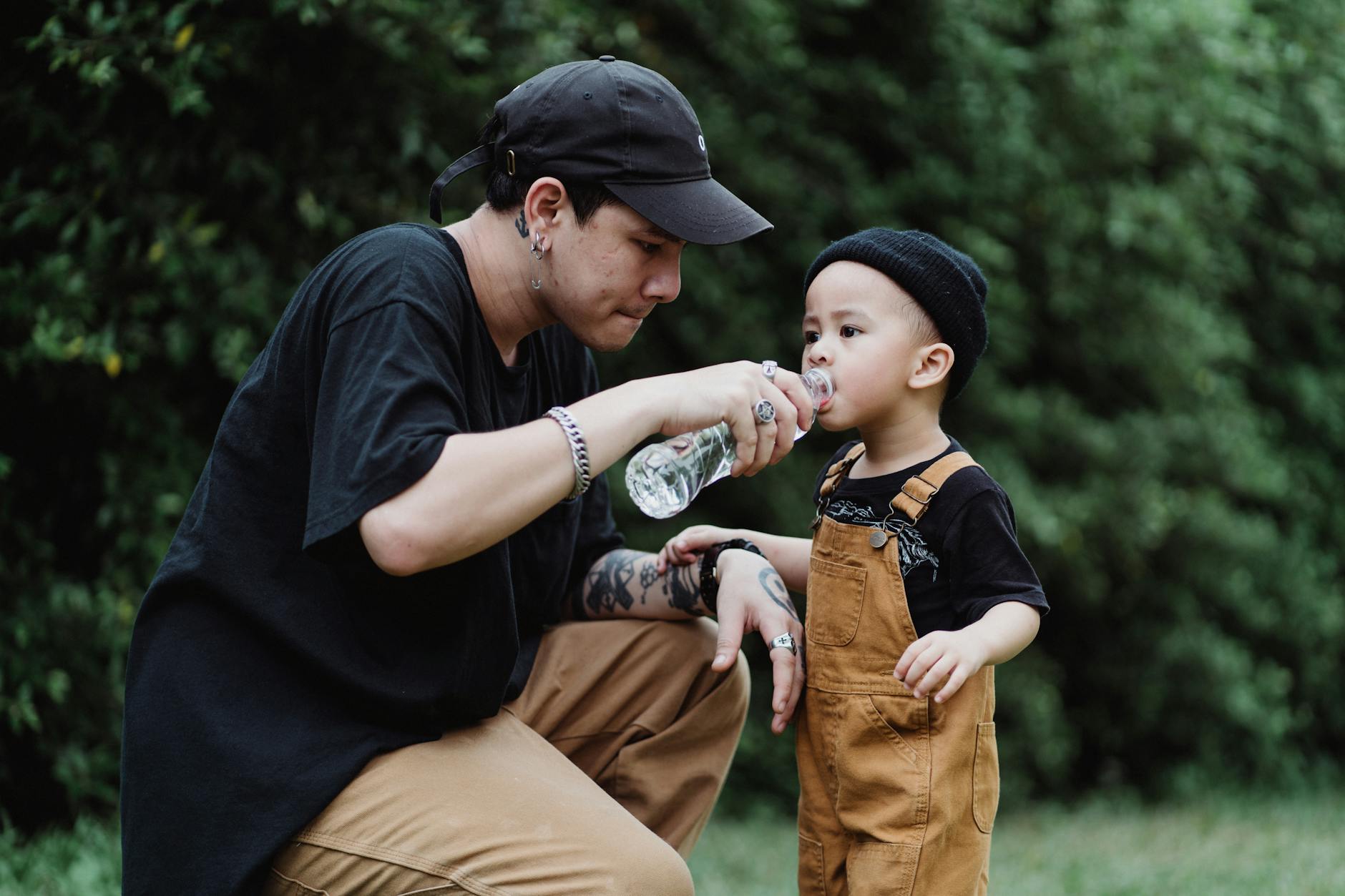 Keeping children hydrated and sun-safe on safari