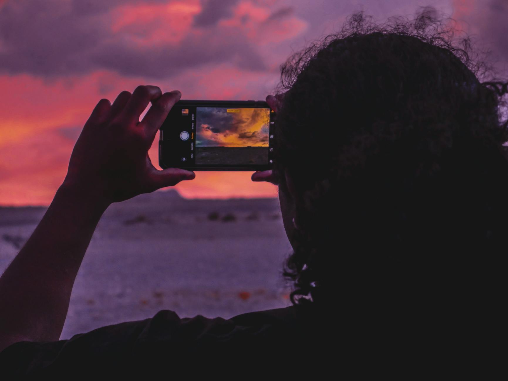 Capturing a safari sunset on a smartphone